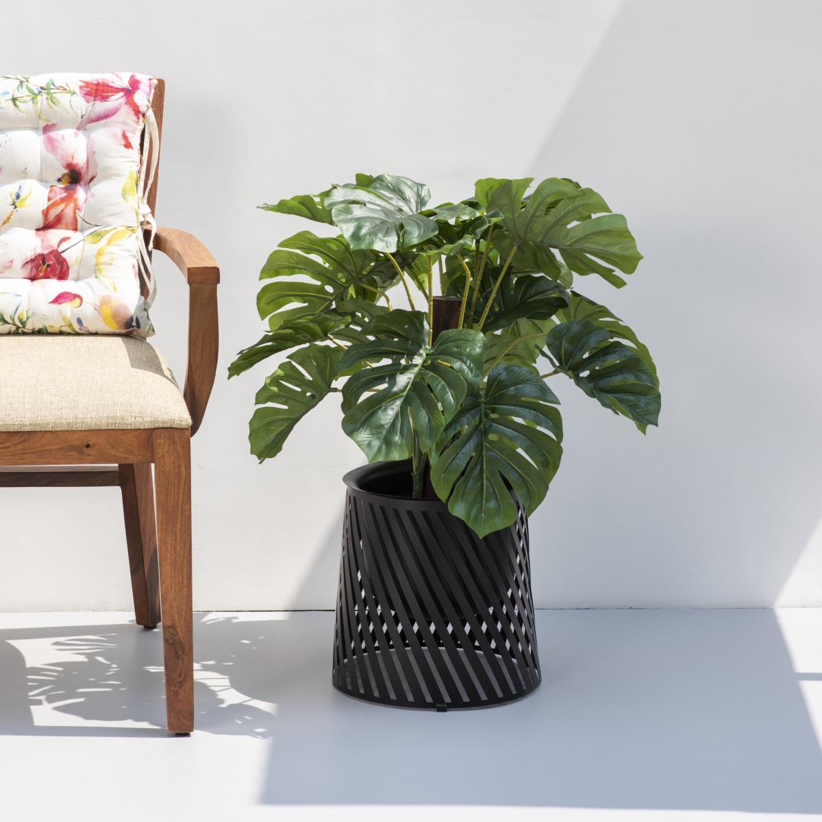 Abby Black Single Planter