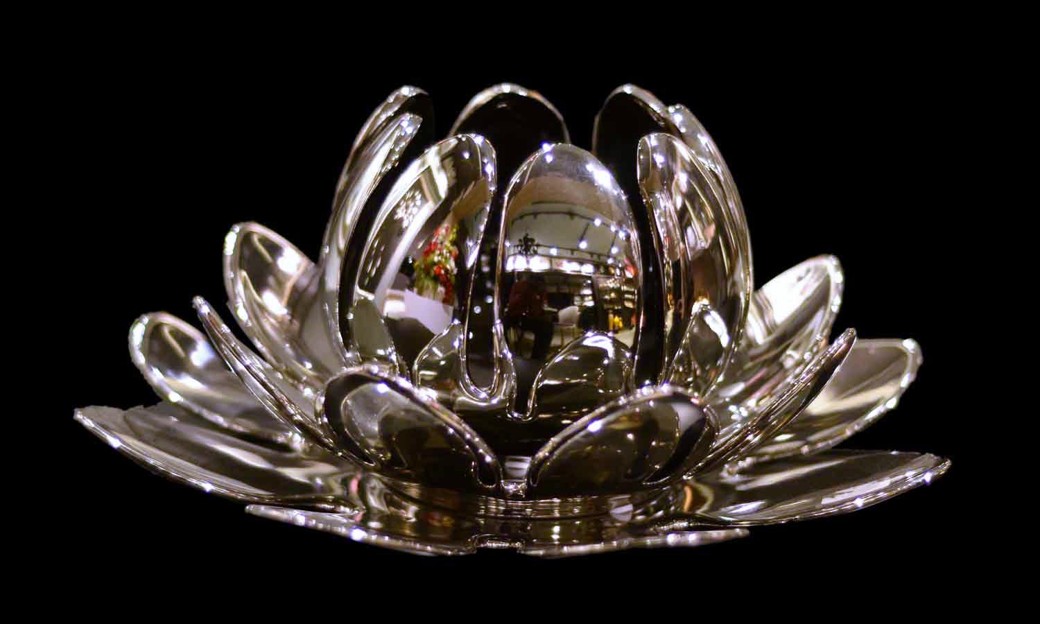 Lotus Candle Stand - Silver