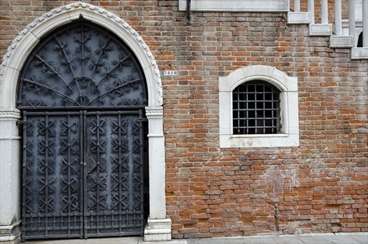 Windows & Doors of Venice 8