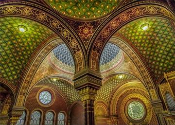 Colourful Synagoge 1