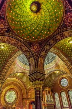 Colourful Synagoge 2