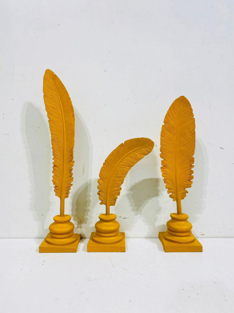 Leaf Show Piece